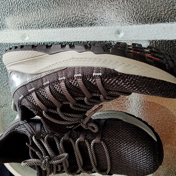 Merrell Women's Sneakers - 10 Wide - EUC - Picture 4 of 10